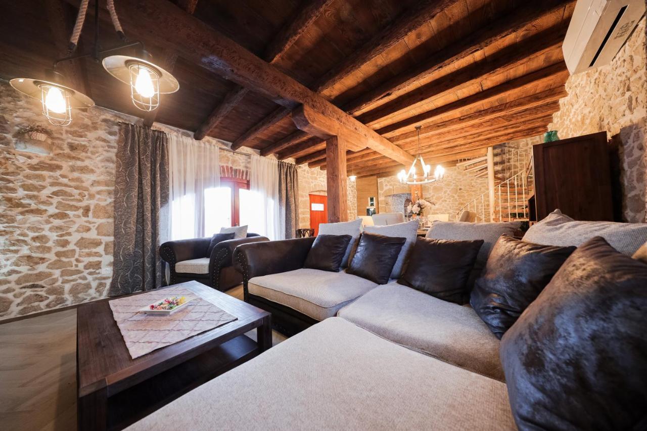 Holiday Home Mare Petrcane Eksteriør bilde